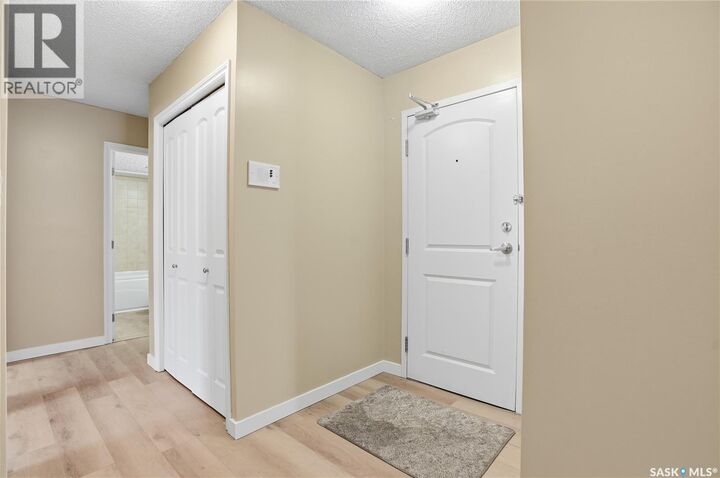 Property Photo:  106 254 Pinehouse Place  SK S7K 4X1 