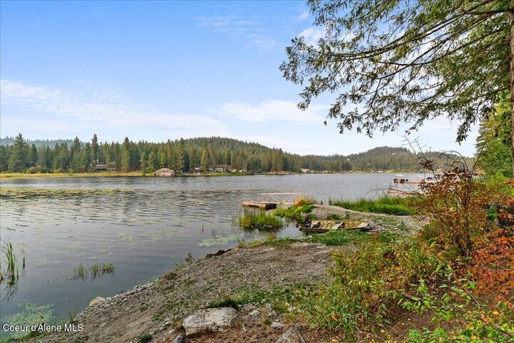 Property Photo:  529 S Beaver Lake Rd  ID 83801 