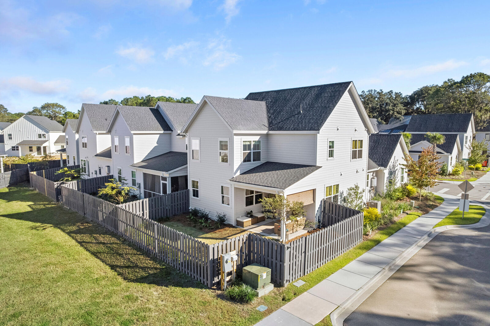 Property Photo:  100 Risewell Court  SC 29455 