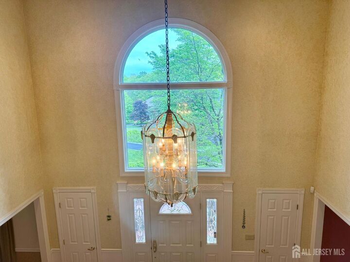 Property Photo:  40 Newland Court  NJ 08807 