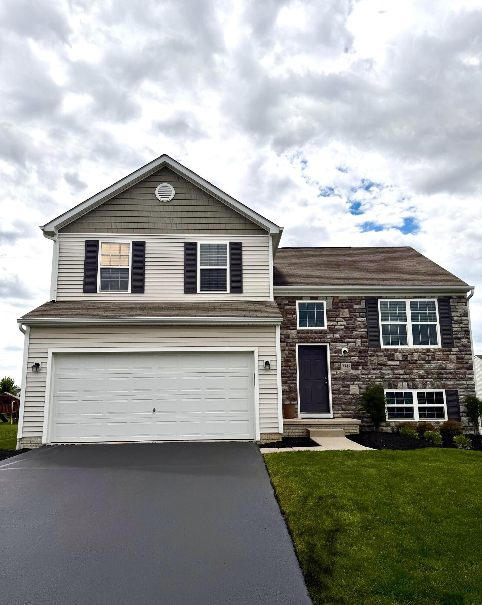 Property Photo:  2348 Trophy Drive  OH 43040 