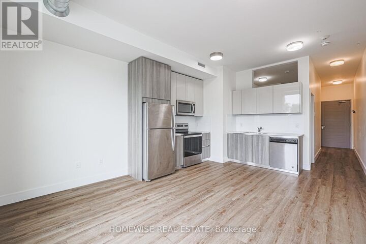 Property Photo:  3020 Dundas Street West 204  ON M6P 1Z3 