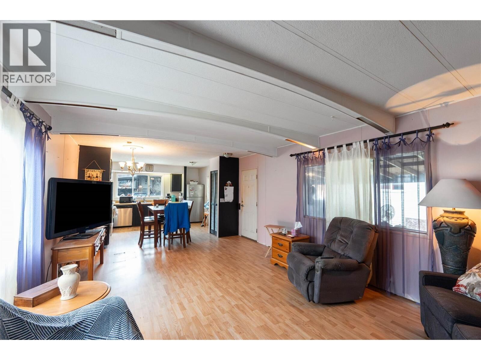 Property Photo:  720 Commonwealth Road 40  BC V4V 1R6 