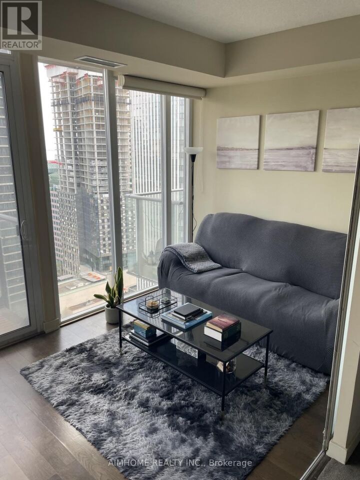Property Photo:  126 Simcoe Street 2802  ON M5H 4E6 