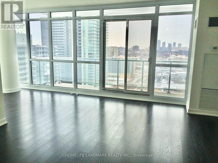 Property Photo:  121 McMahon Drive 1901  ON M2K 0C1 