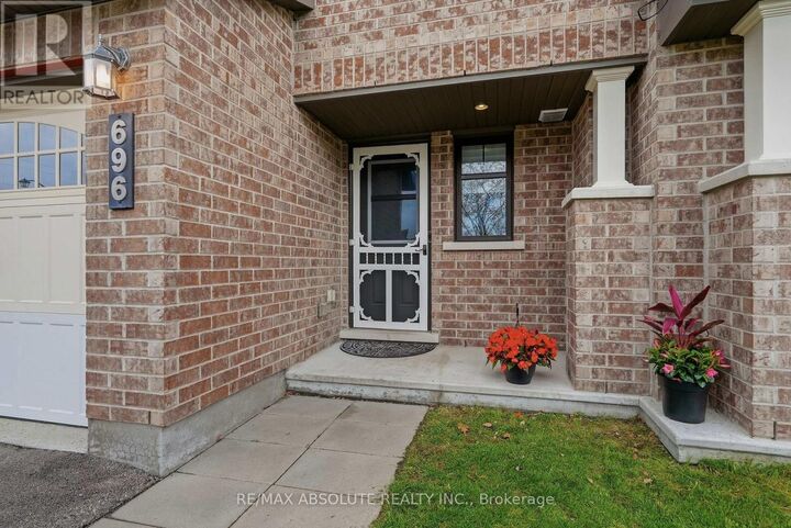 696 Trigoria Crescent — photo 1