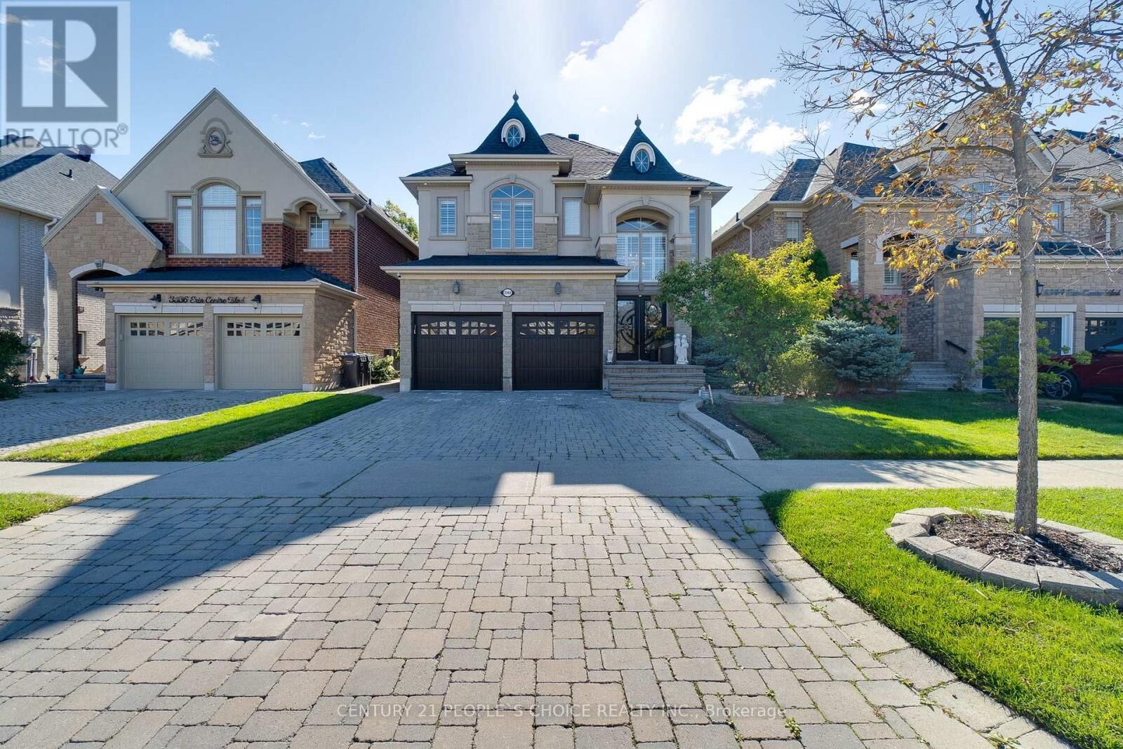 Property Photo:  3340 Erin Centre Boulevard  ON L5M 8C3 