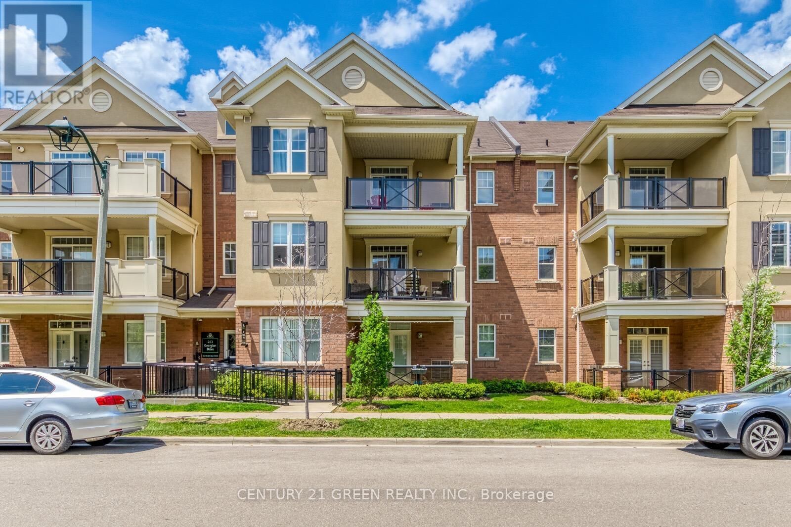 Property Photo:  263 Georgian Drive 202  ON L6H 0L2 