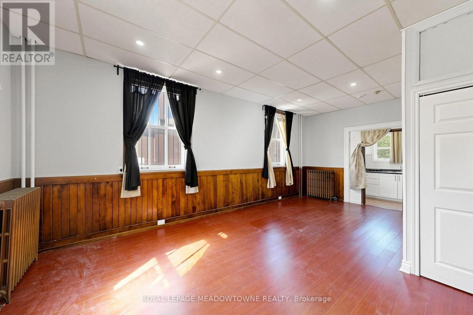 Property Photo: 70 Mill Street 7 ON L7G 2C9