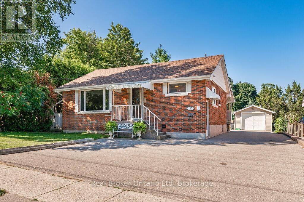 Property Photo:  195 Edinburgh Road South Lower  ON N1G 2H8 