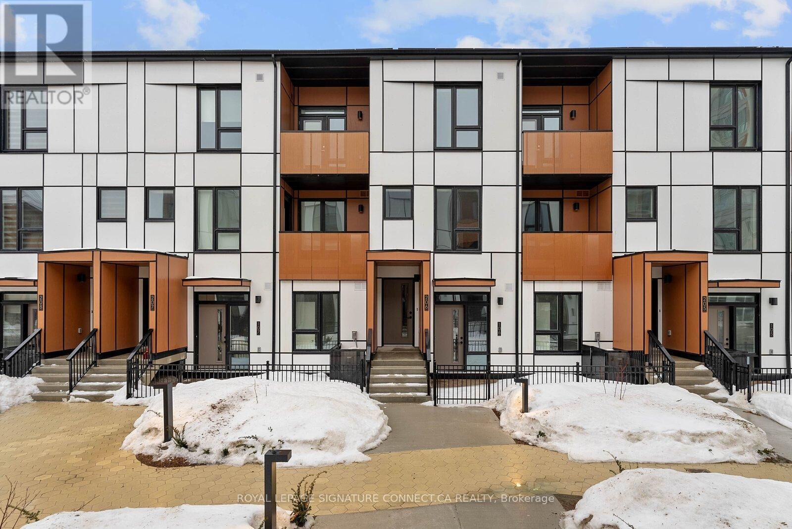 Property Photo:  30 All Nations Drive Th206  ON L7A 5M5 