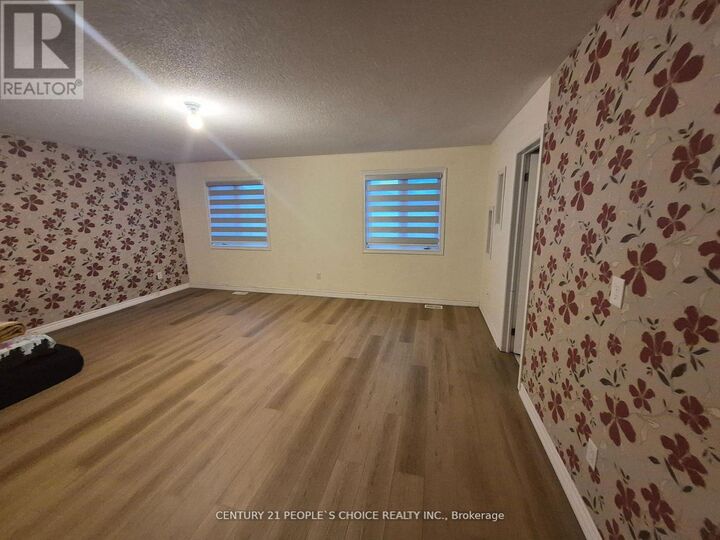 Property Photo:  19 Freedom Oaks Trail  ON L6P 3L1 