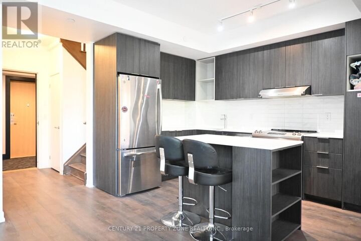 Property Photo:  2530 Eglinton Avenue West 114  ON L5M 0Z5 