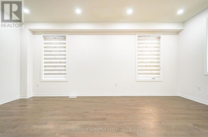 Property Photo:  37 Baycroft Boulevard  ON L3W 0M1 