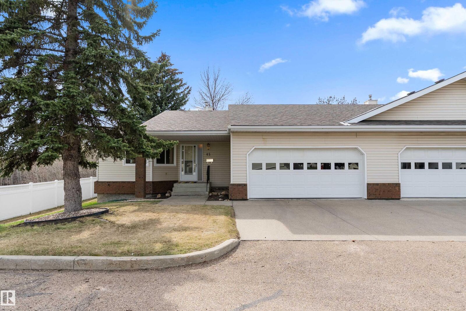 Property Photo:  903 109 Street NW 45  AB T6J 6R1 