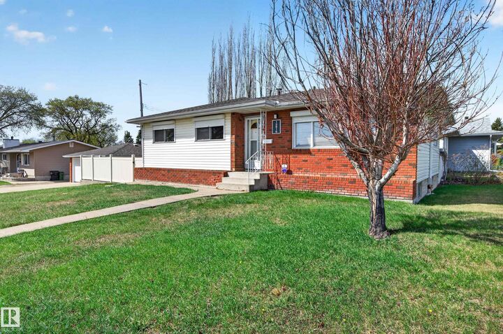 Property Photo:  13916 61 Street NW  AB T5A 1P2 