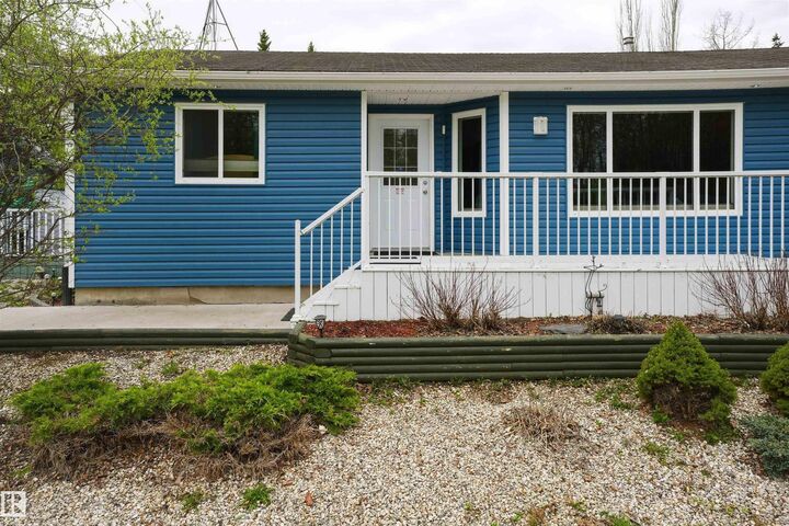 1515 Marine Crescent — photo 1