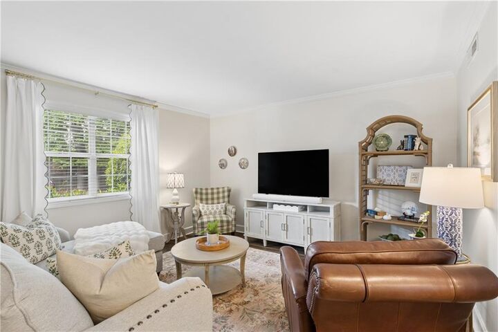 Property Photo:  6900 Roswell Road F1  GA 30328 