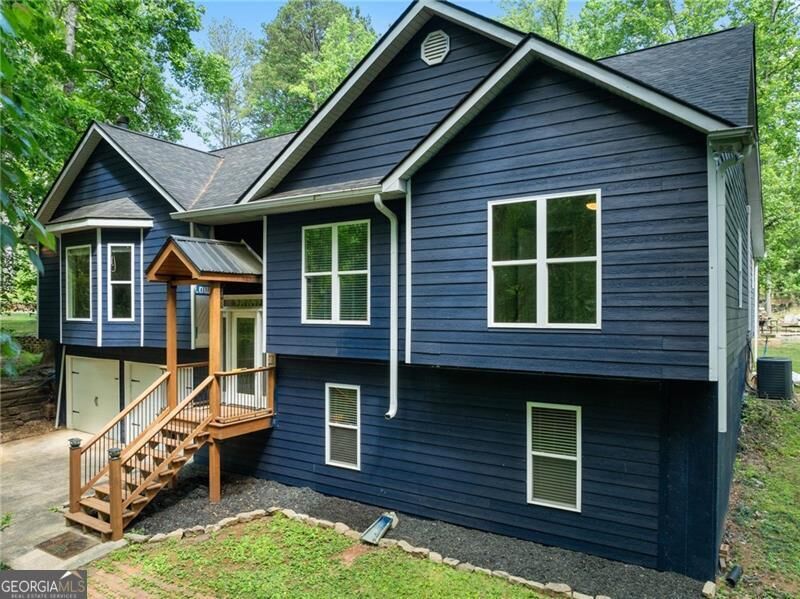 Property Photo: 7095 Cogburn Road GA 30028