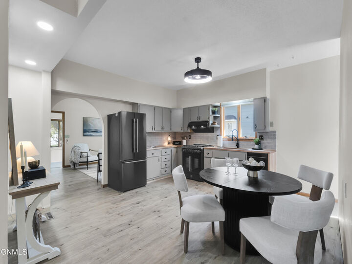 Property Photo:  212 2nd Street N  ND 58579 