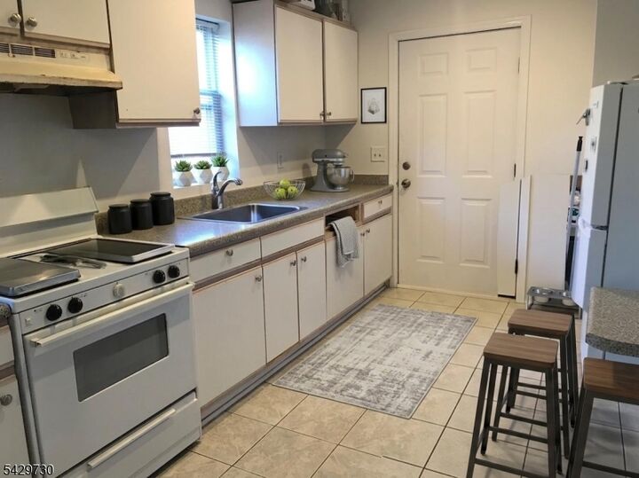 Property Photo: 370 South Ave 2 NJ 07090