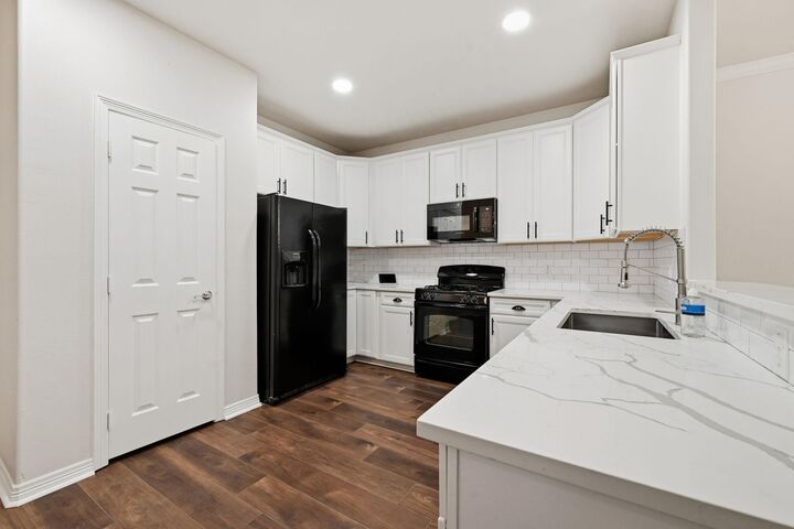 Property Photo:  2865 Westhollow Drive 2  TX 77082 