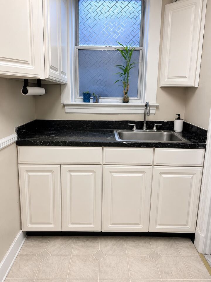 Property Photo:  23 8th St 2R  NJ 07002-5202 