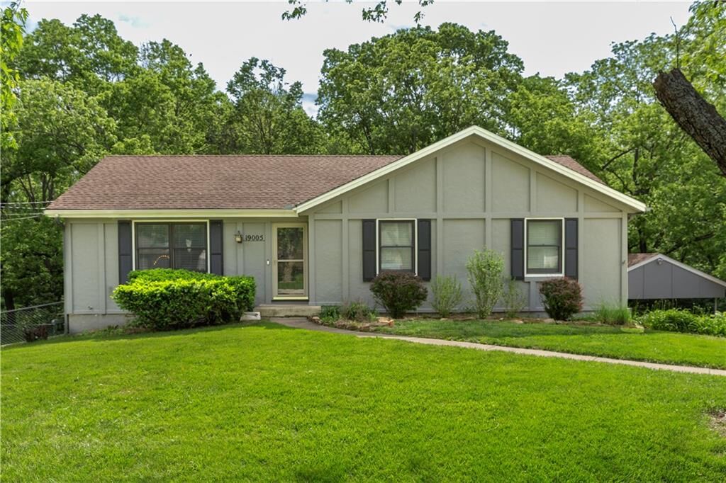 Property Photo: 19005 Lowell Avenue KS 66085
