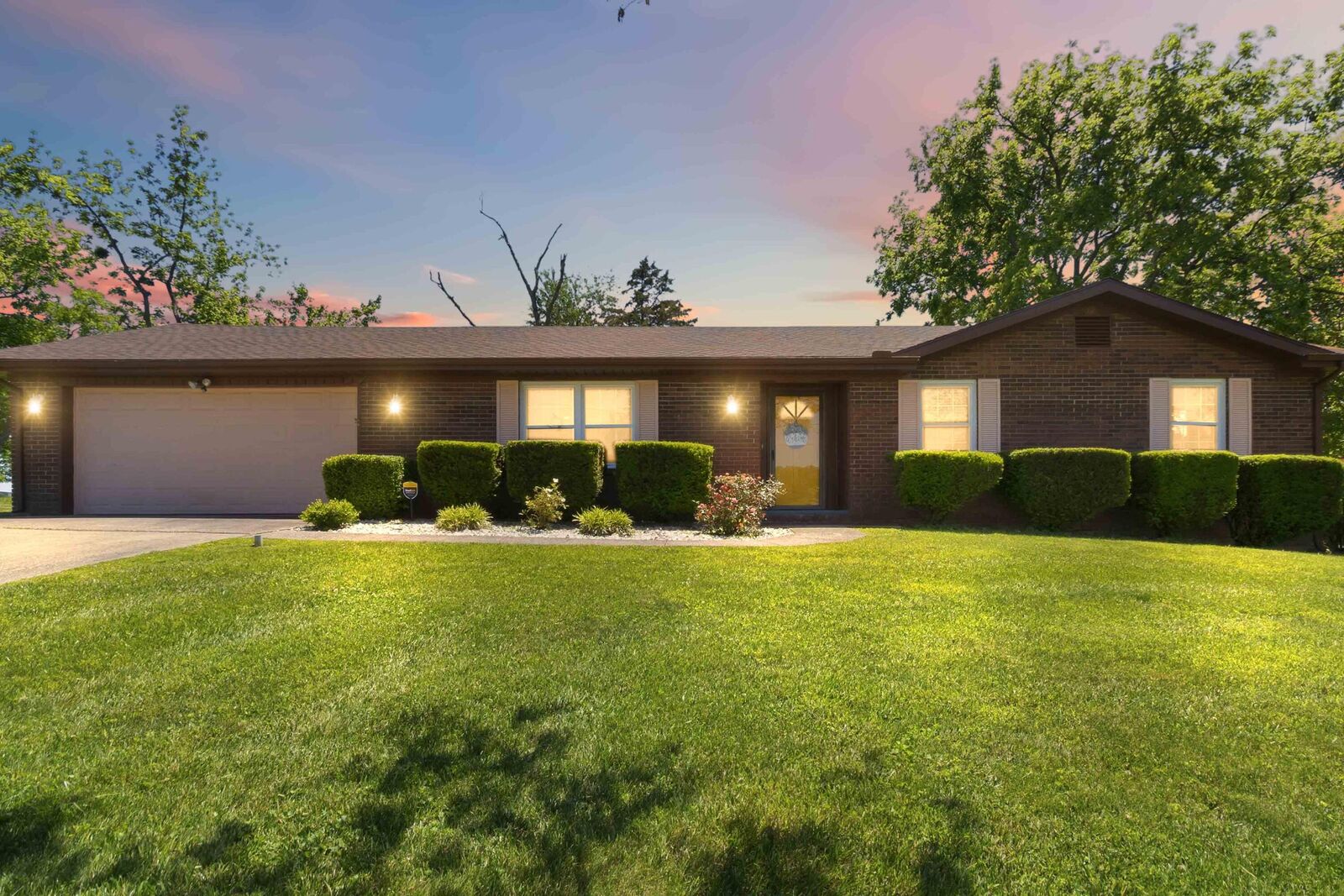 Property Photo:  3011 Simpson Drive  KY 42503 
