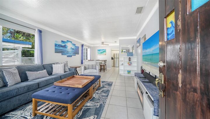 Property Photo:  1903 Oak Street  FL 34236 