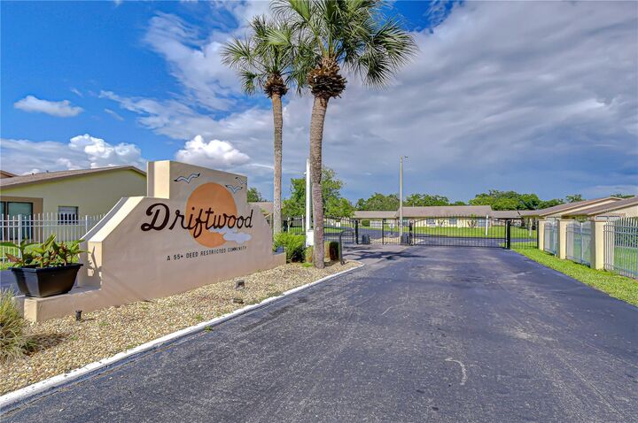 Property Photo:  38334 Cottonwood Place .  FL 33542 