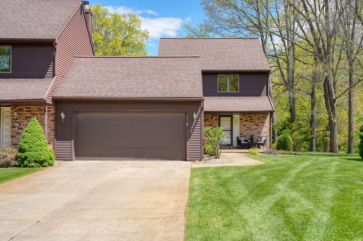 Property Photo:  1819 Wedgefield  MI 49201 
