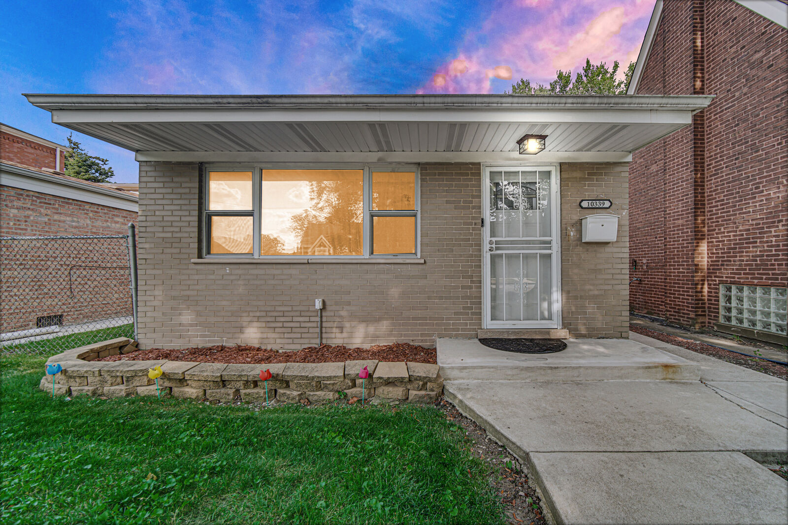 Property Photo: 10339 S Calumet Avenue IL 60628