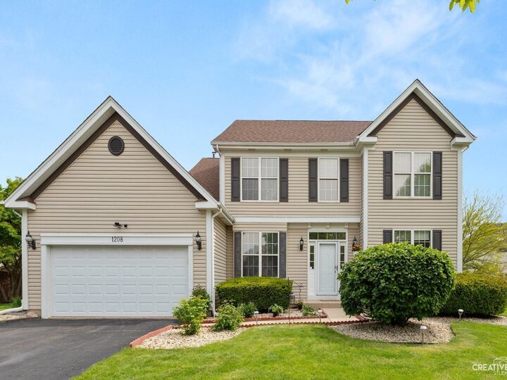 Property Photo: 1208 Amaranth Drive IL 60564