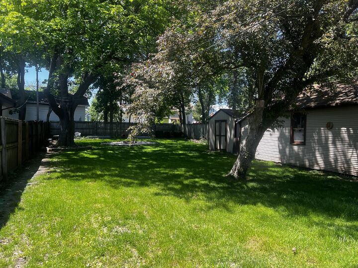 Property Photo: 814 Iowa Avenue IL 60506