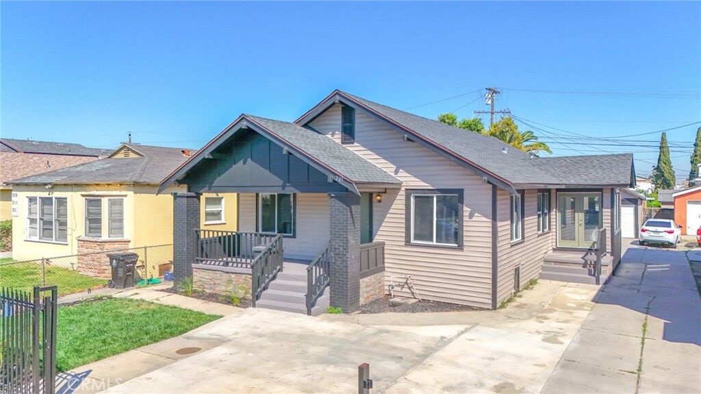Property Photo:  205 W 98th  CA 90003 