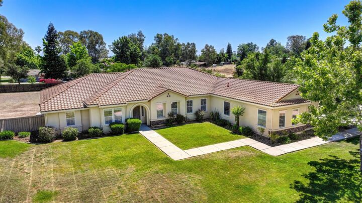 Property Photo: 8001 Stallion Way CA 95830
