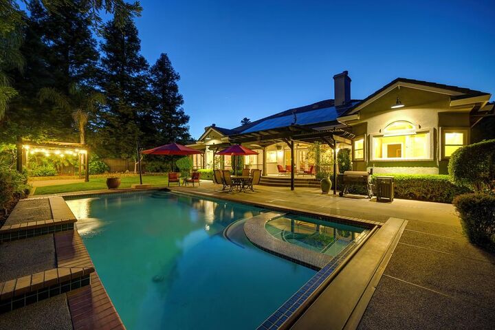 Property Photo:  2514 Regatta Court  CA 95618 