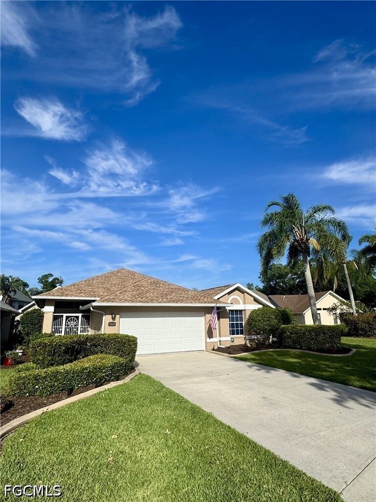 Property Photo:  13648 Admiral Court  FL 33912 