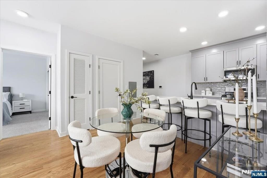 Property Photo:  660 Bloomfield Avenue 402  NJ 07003 