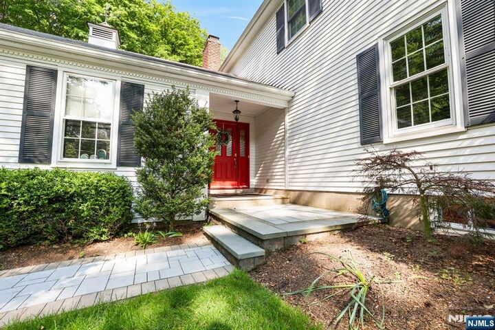 Property Photo:  7 Pontiac Drive  NJ 07470 