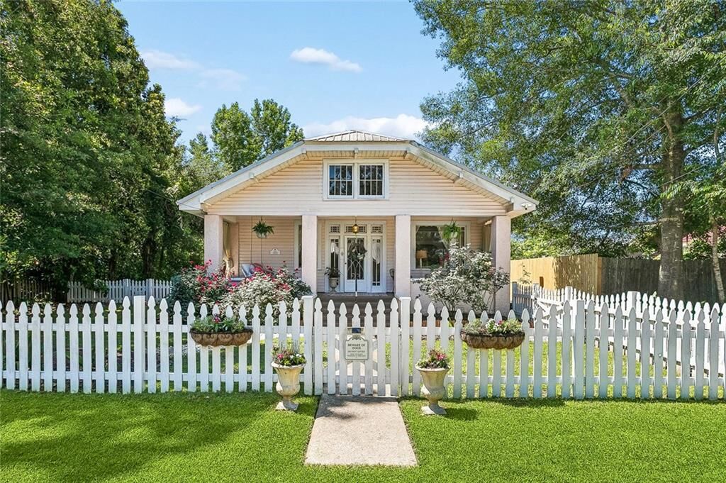 Property Photo:  321 Teddy Avenue  LA 70458 