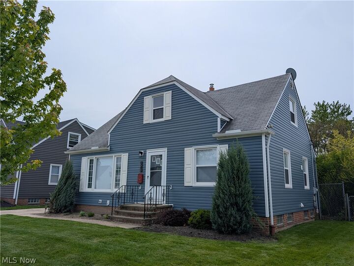 Property Photo:  1678 Byron Drive  OH 44124 