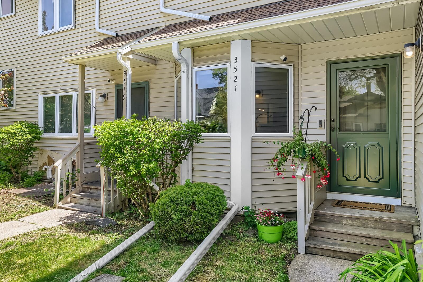 Property Photo:  3521 Clinton Avenue  MN 55408 