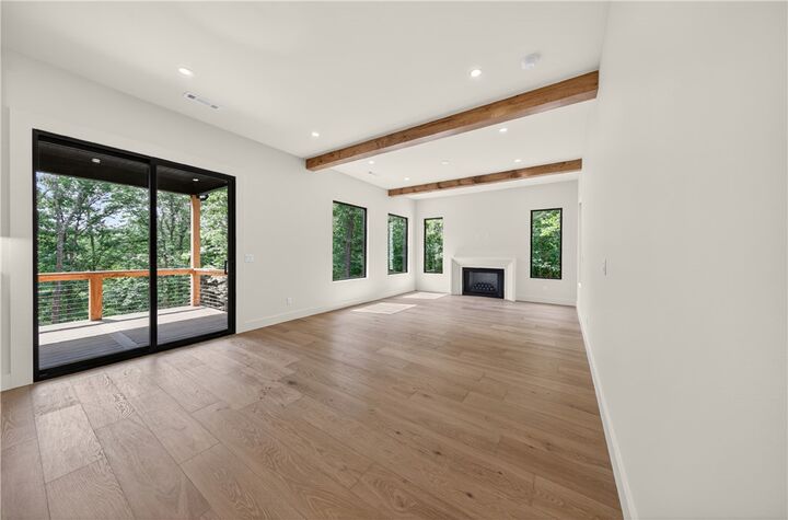 Property Photo:  13 Hermitage Lane  AR 72715 