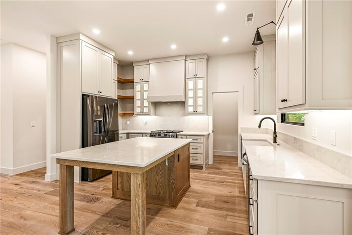 Property Photo: 13 Hermitage Lane AR 72715