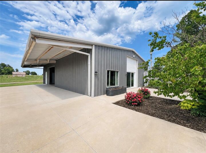 Property Photo:  562 Rheas Mill Road  AR 72730 