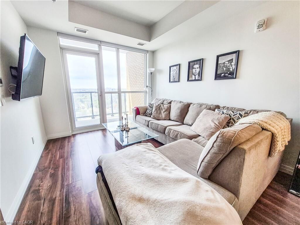 Property Photo:  108 Garment Street 2107  ON N2G 3B2 