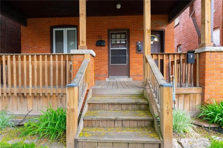 Property Photo:  31 Spadina Avenue Main  ON L8M 2W8 