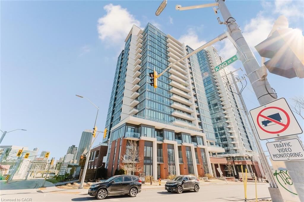 Property Photo:  5 Wellington Street W 904  ON N2G 0E3 